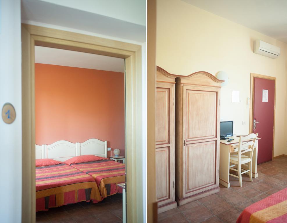 Agriturismo Il Mondo Pensionat Parma Værelse billede