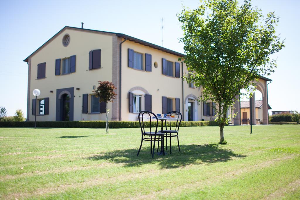 Agriturismo Il Mondo Pensionat Parma Eksteriør billede