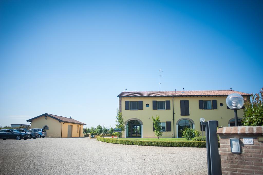 Agriturismo Il Mondo Pensionat Parma Eksteriør billede