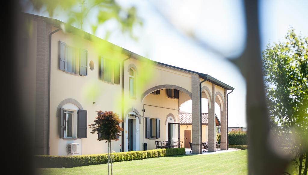 Agriturismo Il Mondo Pensionat Parma Eksteriør billede